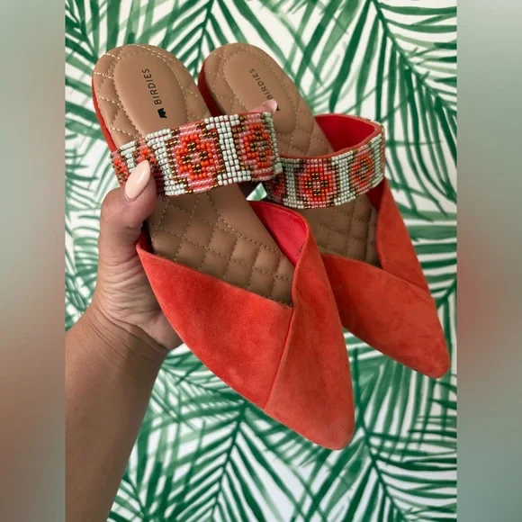 Birdies the swan flat mules in spice suede w/beaded cuff and pointed toes size 7 - Picture 3 of 5